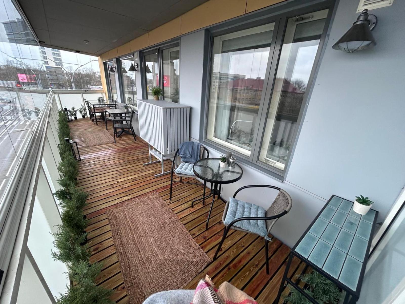 Stella'S Apartment - City Center - Free Secure Parking - Big Sun Terrace - Air Conditioning - Wifi - Tram To The Tallinn Bus Station And Old Town Εξωτερικό φωτογραφία