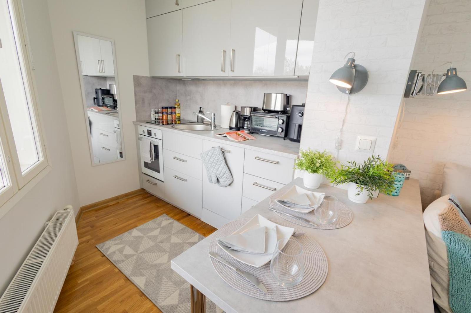Stella'S Apartment - City Center - Free Secure Parking - Big Sun Terrace - Air Conditioning - Wifi - Tram To The Tallinn Bus Station And Old Town Εξωτερικό φωτογραφία