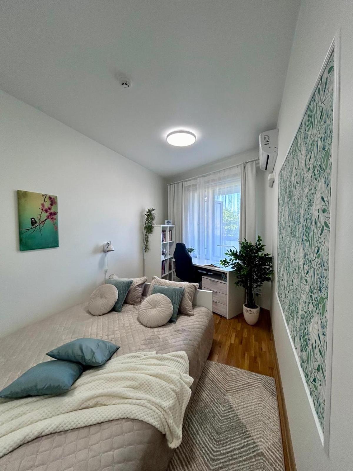 Stella'S Apartment - City Center - Free Secure Parking - Big Sun Terrace - Air Conditioning - Wifi - Tram To The Tallinn Bus Station And Old Town Εξωτερικό φωτογραφία