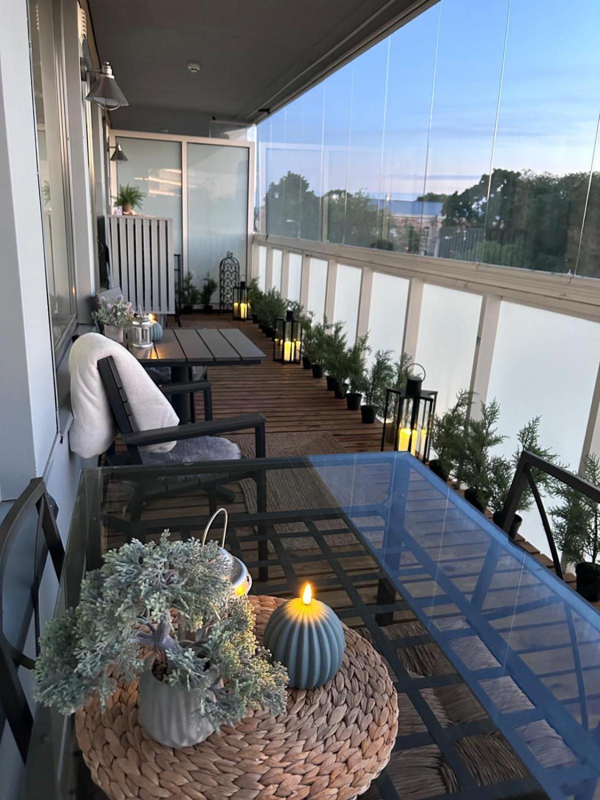 Stella'S Apartment - City Center - Free Secure Parking - Big Sun Terrace - Air Conditioning - Wifi - Tram To The Tallinn Bus Station And Old Town Εξωτερικό φωτογραφία